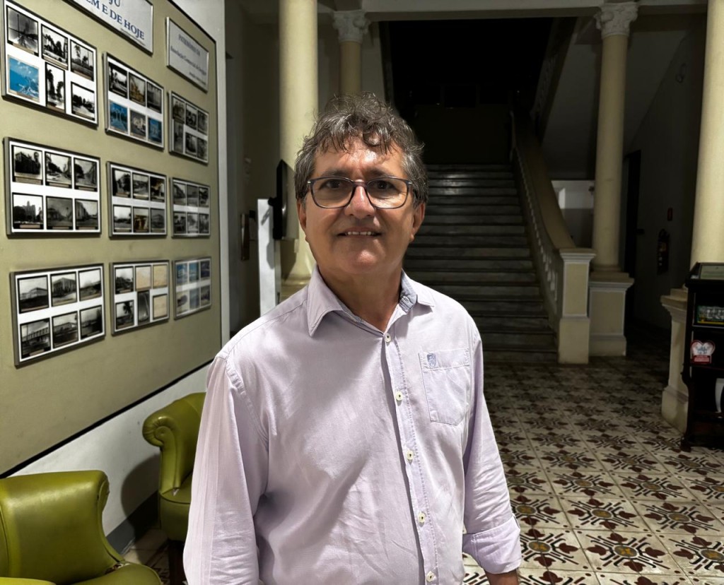 Associado Antônio Goes